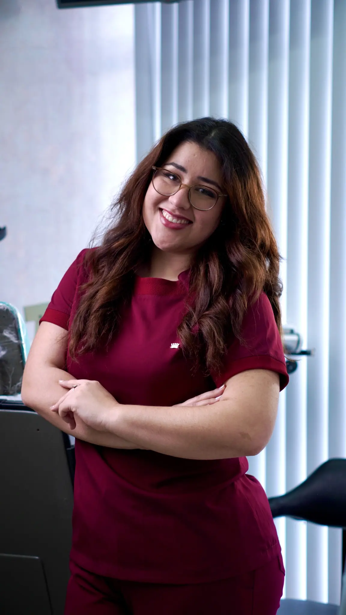 Dra. Constanza Hernández, cirurgiã-dentista em Curitiba
